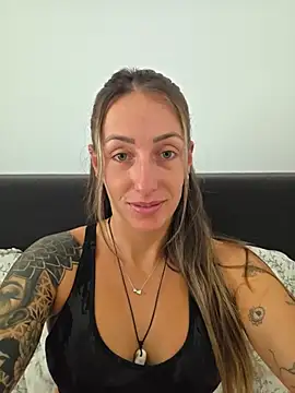 Snapshot of NicoleKaiser chatting on 07/14/26, 08:19 NicoleKaiser online show from 07/14/26, 08:19