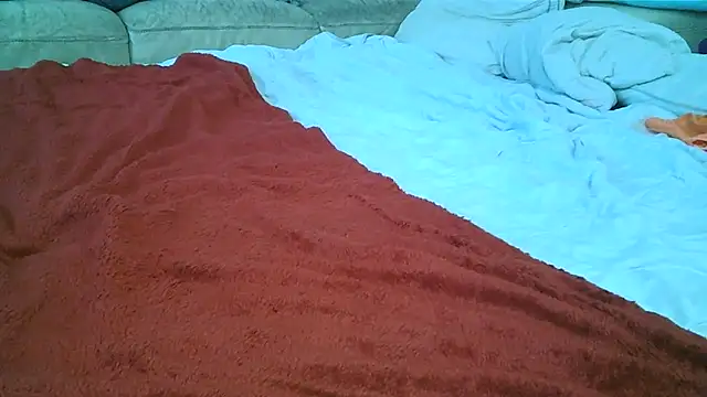 Snapshot of lachaudesoumise chatting on 06/02/26, 12:29 lachaudesoumise online show from 06/02/26, 12:29