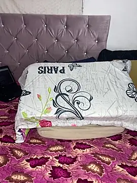 Tahira  Arabic online show from 03/25/26, 01:33