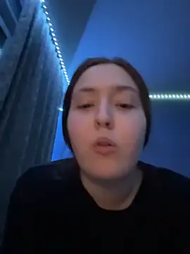 charmingggirl online show from 04/27/26, 05:33