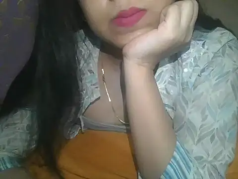 Snapshot of Qween_Seelu chatting on 06/26/26, 06:23 Qween Seelu online show from 06/26/26, 06:23