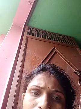 Snapshot of Leelaaji chatting on 04/06/26, 03:48 Leelaaji online show from 04/06/26, 03:48