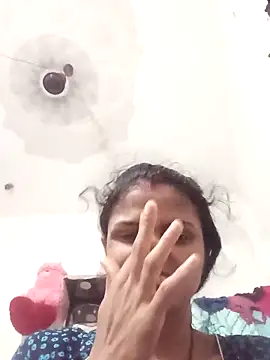 Snapshot of Leelaaji chatting on 04/25/26, 06:49 Leelaaji online show from 04/25/26, 06:49