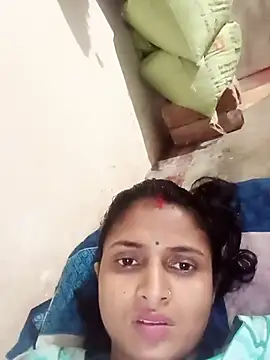Snapshot of Leelaaji chatting on 05/05/26, 04:48 Leelaaji online show from 05/05/26, 04:48