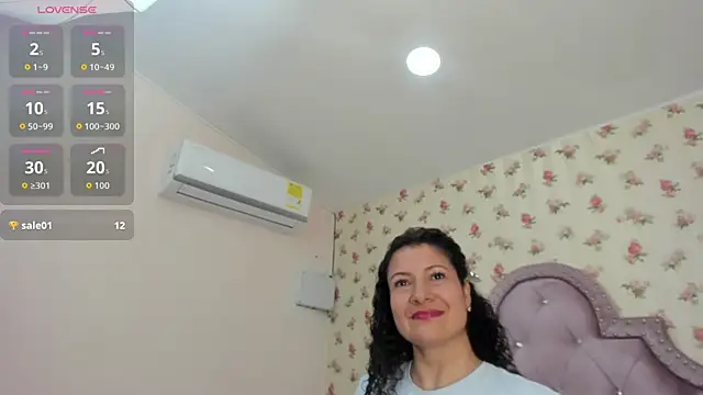 Snapshot of crystal_watson0 chatting on 05/28/26, 02:25 crystal watson0 online show from 05/28/26, 02:25