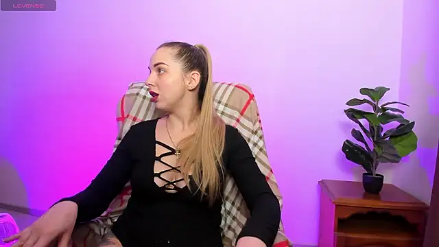 Alexandracandy online show from 03/22/26, 09:02