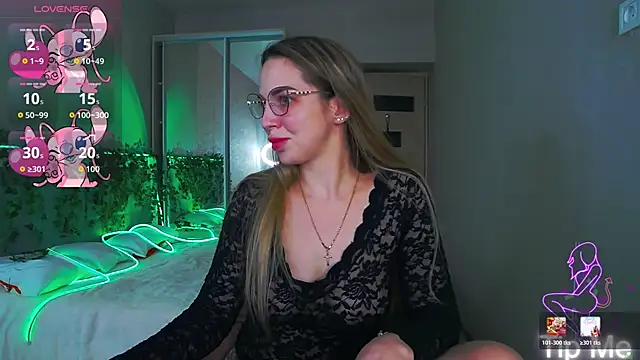 Alexandracandy online show from 05/09/26, 07:41