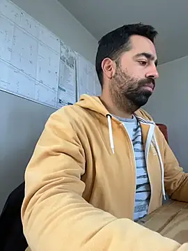 Snapshot of Can-14 chatting on 06/25/26, 06:56 Can-14 online show from 06/25/26, 06:56