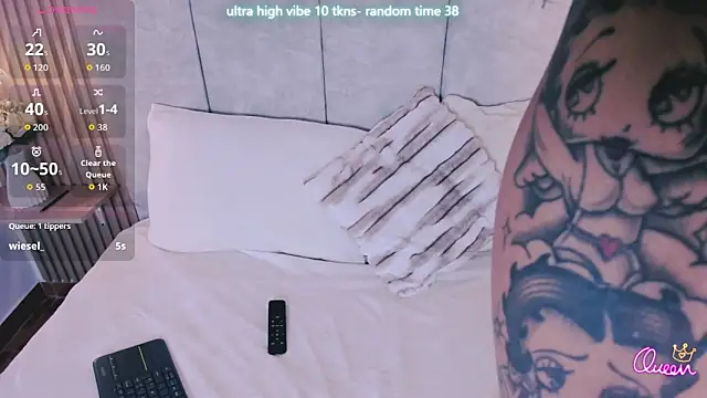 Stardoll1  online show from 05/14/26, 07:53