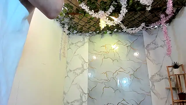 Nahomi hot 77 online show from 06/21/26, 01:03