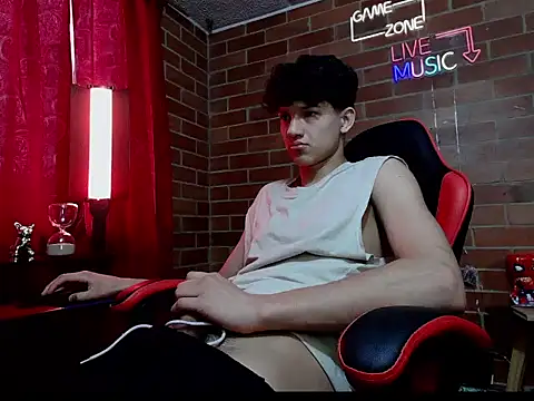 Kurtt   online show from 03/24/26, 08:47