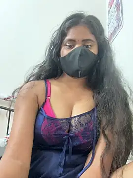 sexy-riyaa43 online show from 05/03/26, 09:32