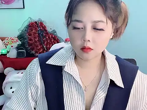 Nhanlu009 online show from 04/13/26, 12:43