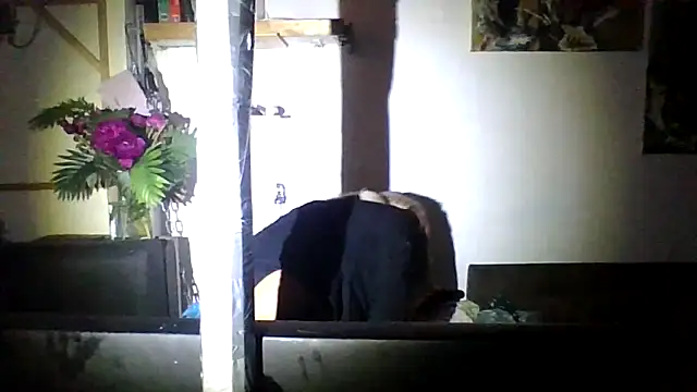 Snapshot of Anna-Cash chatting on 05/09/26, 11:43 Anna-Cash online show from 05/09/26, 11:43