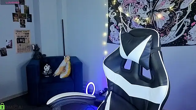 LittleKittenStar online show from 05/05/26, 02:52