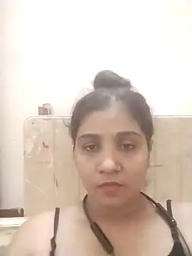 Snapshot of LovelyRenu chatting on 03/29/26, 09:53 LovelyRenu online show from 03/29/26, 09:53