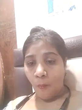 Snapshot of LovelyRenu chatting on 04/01/26, 02:03 LovelyRenu online show from 04/01/26, 02:03