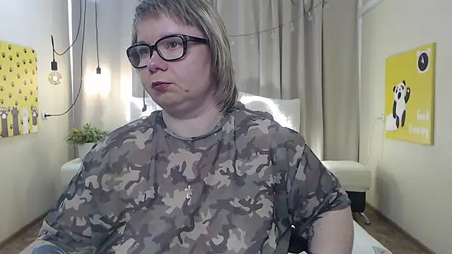 BonnnyBoobsy online show from 05/04/26, 11:50