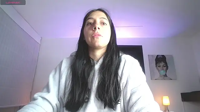 Melannyy V online show from 05/27/26, 01:19