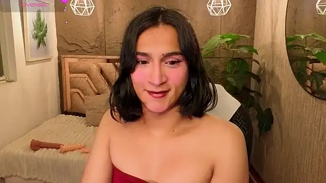 Snapshot of Zoee_Kiss_ chatting on 08/06/26, 05:42 Zoee Kiss online show from 08/06/26, 05:42