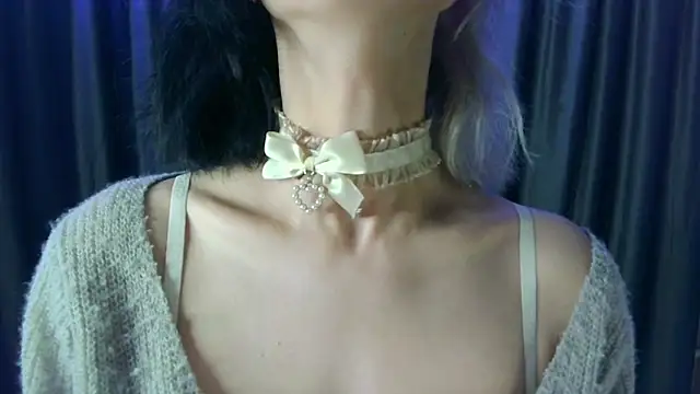 Layla Muur online show from 05/10/26, 05:29