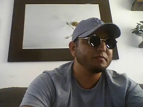 HOTB0Y18 online show from 04/20/26, 08:21
