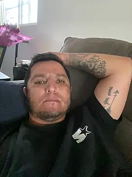 HOTB0Y18 online show from 05/13/26, 02:58