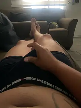 HOTB0Y18 online show from 06/30/26, 02:18