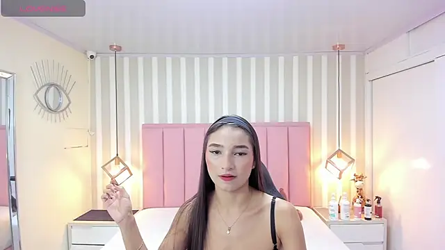 Snapshot of LIZZY_VALL chatting on 06/12/26, 07:02 LIZZY VALL online show from 06/12/26, 07:02