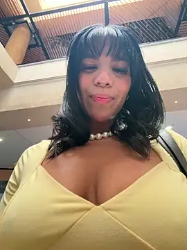 MonserratJons01 online show from 06/07/26, 03:49
