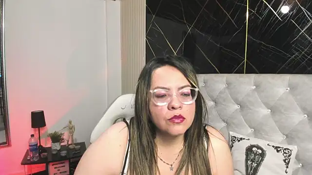 Snapshot of samantha_a1 chatting on 03/26/26, 02:44 samantha a1 online show from 03/26/26, 02:44