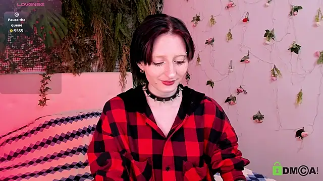 Kira  Cutie online show from 06/11/26, 08:18