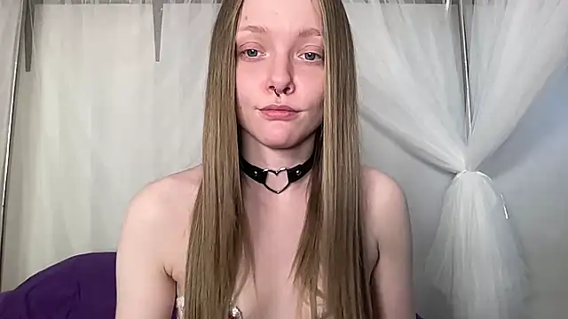 ElfGirlAna online show from 05/04/26, 04:25