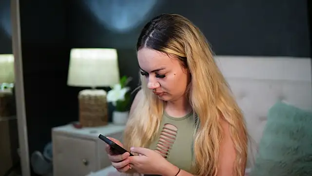 DaliaParis online show from 07/10/26, 08:33