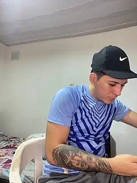 Snapshot of JadeeBlaze chatting on 04/08/26, 08:09 JadeeBlaze online show from 04/08/26, 08:09