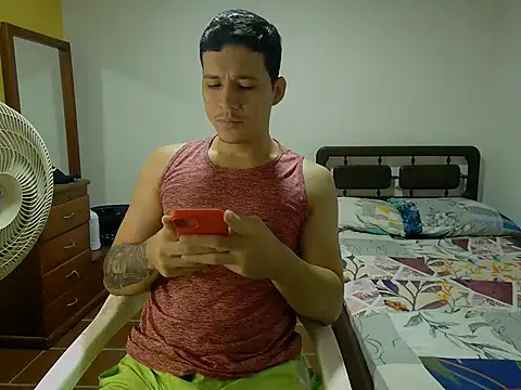 Snapshot of JadeeBlaze chatting on 04/13/26, 06:46 JadeeBlaze online show from 04/13/26, 06:46