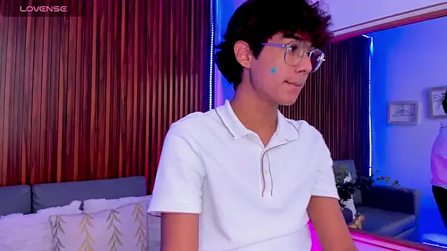 Oliver20   online show from 06/10/26, 10:08