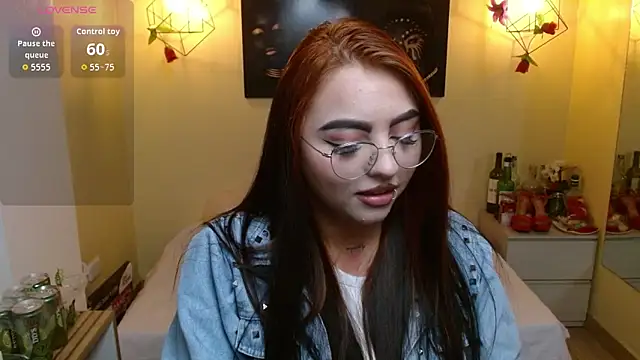 Miley Clarck online show from 04/25/26, 01:41