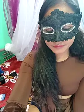 Lena mahiyaa online show from 04/07/26, 03:45