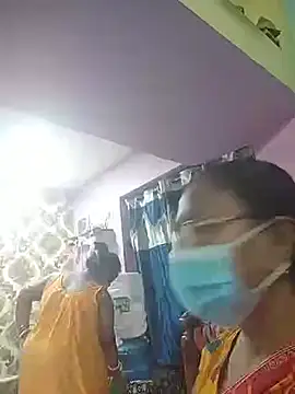 Snapshot of Riya45326 chatting on 03/25/26, 01:39 Riya45326 online show from 03/25/26, 01:39