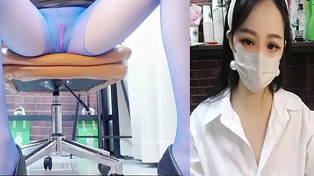 Latte-01 online show from 05/08/26, 02:44
