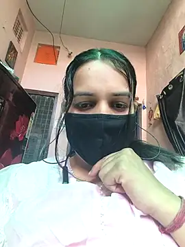 REENA-STRIP online show from 04/25/26, 05:21
