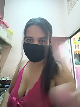 REENA-STRIP online show from 05/18/26, 08:20