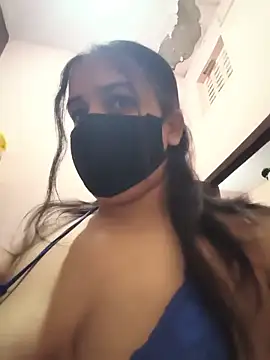 REENA-STRIP online show from 05/29/26, 07:23