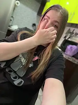 milana millka online show from 04/10/26, 10:53