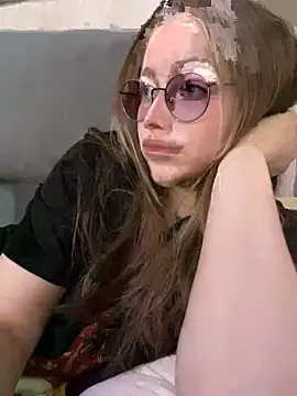 milana millka online show from 04/15/26, 11:28