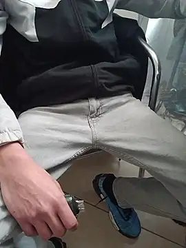 Skinboy06 online show from 03/26/26, 09:59