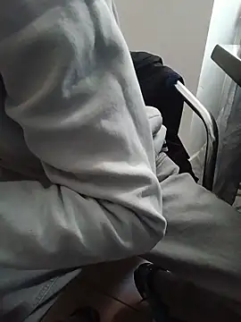 Skinboy06 online show from 03/31/26, 10:48