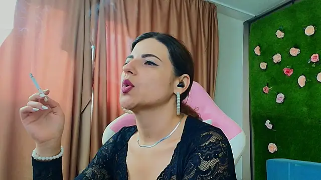 Snapshot of AmmyFlirty chatting on 07/14/26, 04:06 AmmyFlirty online show from 07/14/26, 04:06