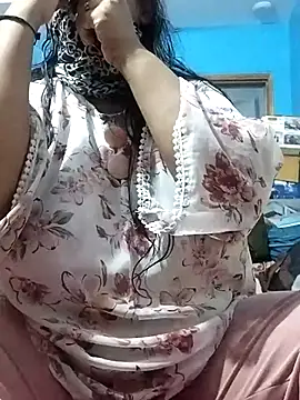 Snapshot of MoonlightMira chatting on 06/29/26, 05:25 MoonlightMira online show from 06/29/26, 05:25